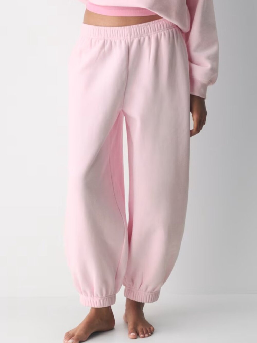 NWT Aritzia Sweatfleece MEGA BAGGY BALLOON JOGGER Villa Pink L